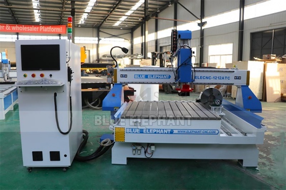 Mini 1212 4x4 4 Axis Linear ATC CNC router с поворотным устройством