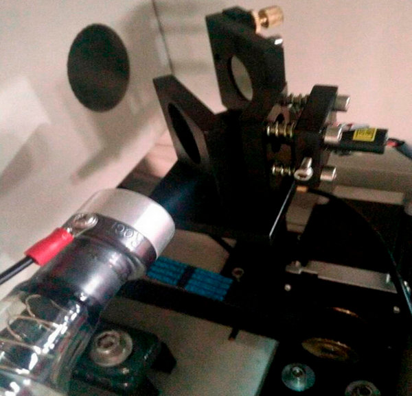 Высокая точность устройства автофокуса лазерной установки